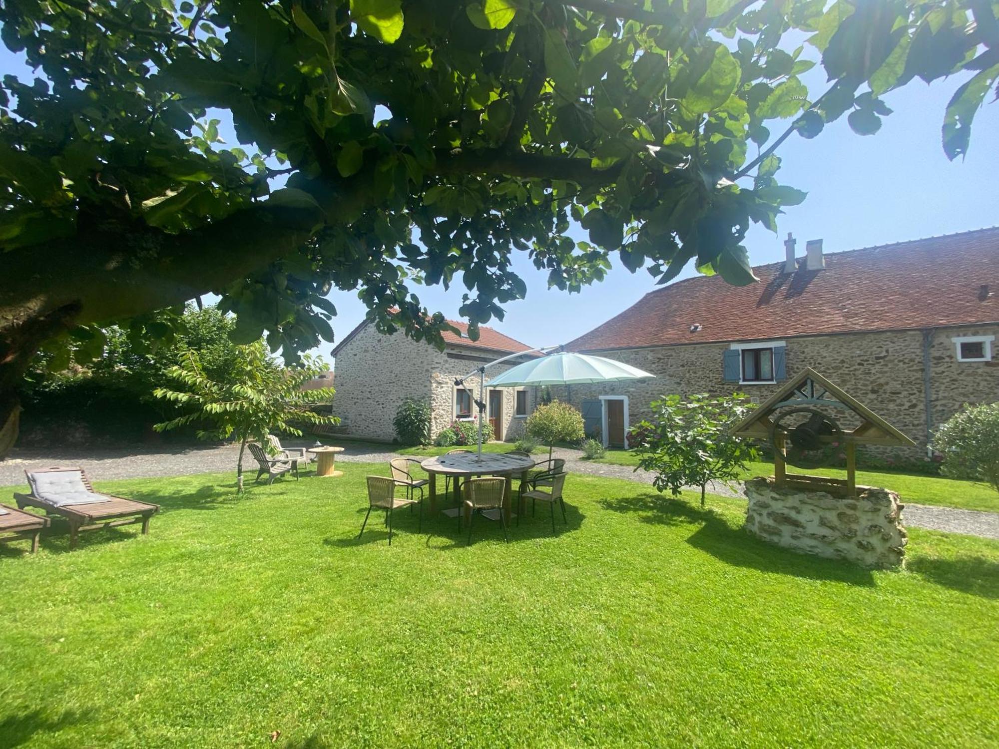 La Petite Maison Dans La Brie Villa Guerard Exterior photo